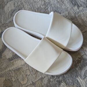 All In Motion Target Slide Cushion Slip On Sandals Size 7 White